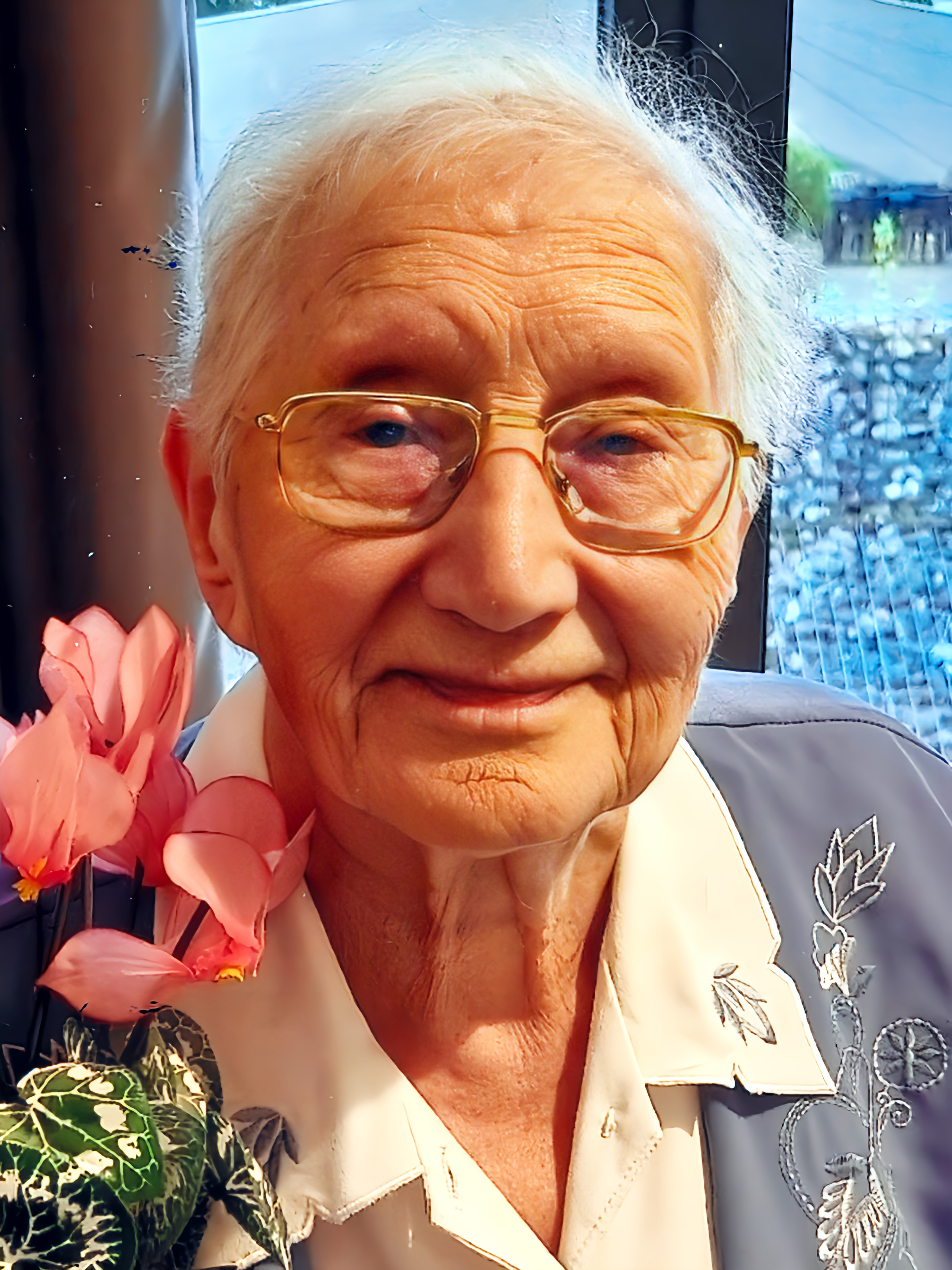 Madame Dina PIVI